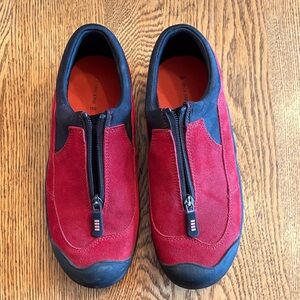 Lands' End Red and Black Women's Moccasins
